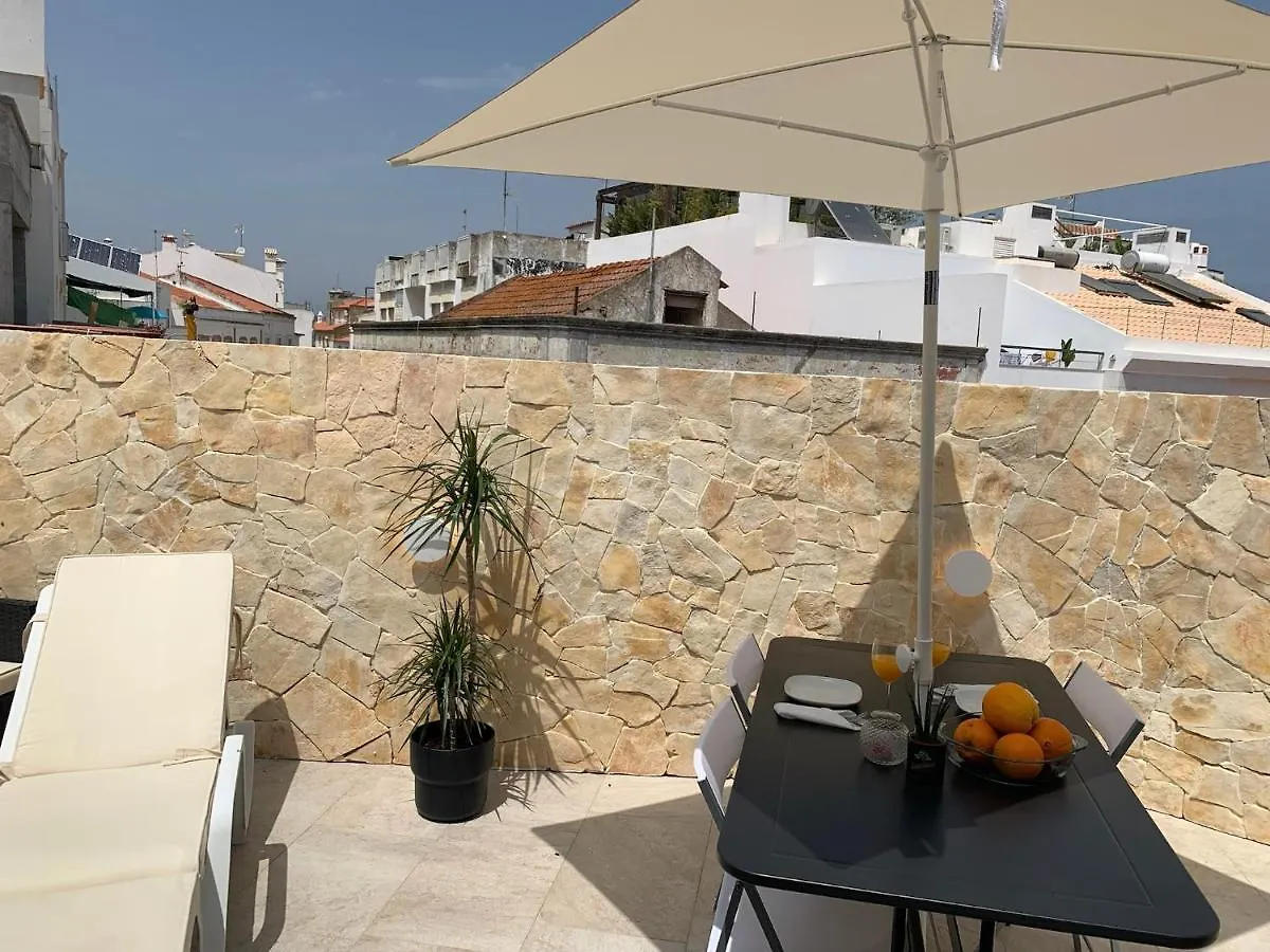 Hébergement de vacances House With A Bbq Terrace In The Centre Of Lagos