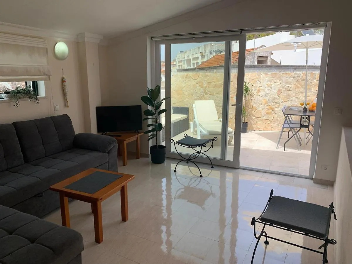 Hébergement de vacances House With A Bbq Terrace In The Centre Of Lagos Portugal