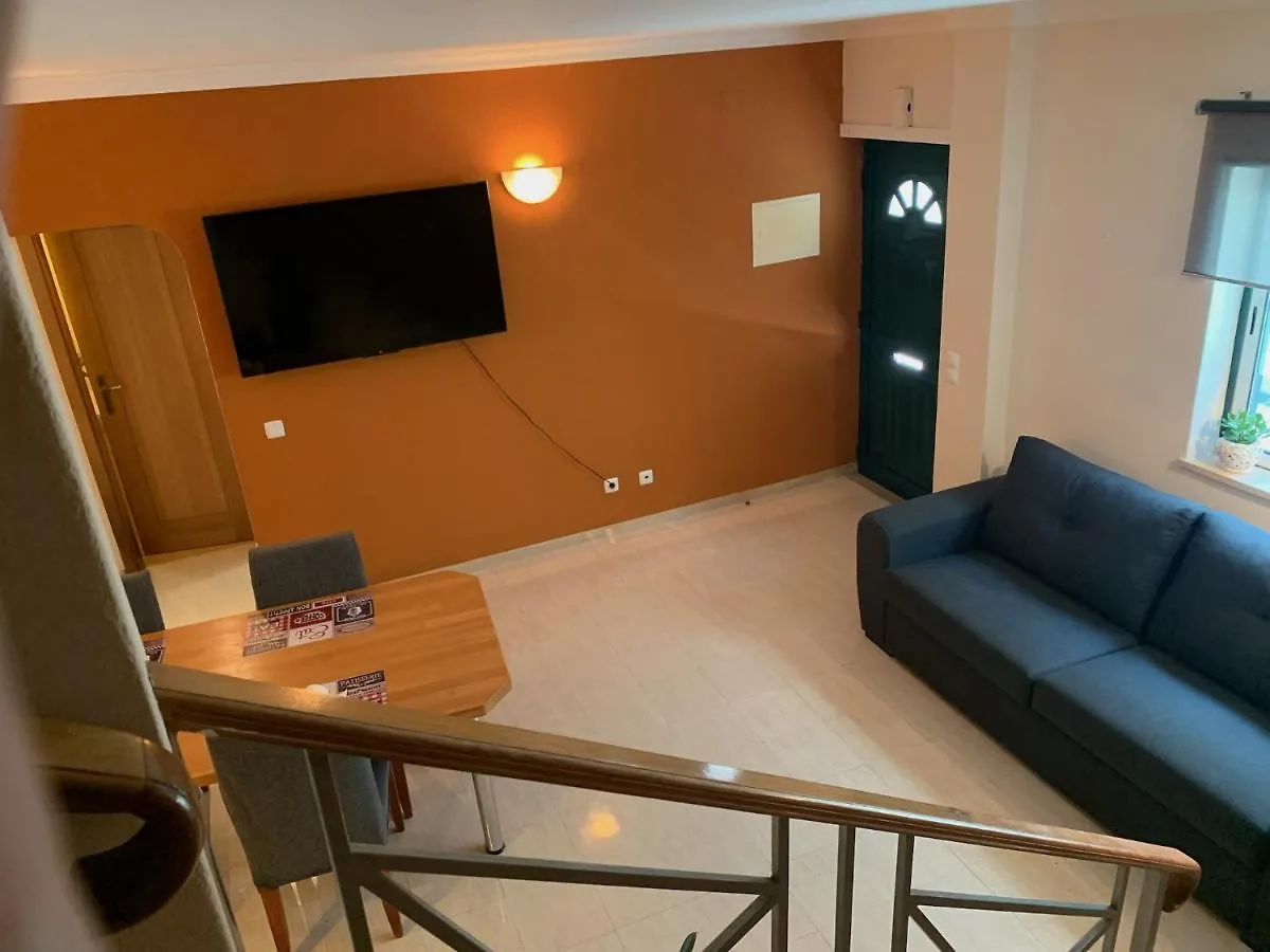 House With A Bbq Terrace In The Centre Of Lagos